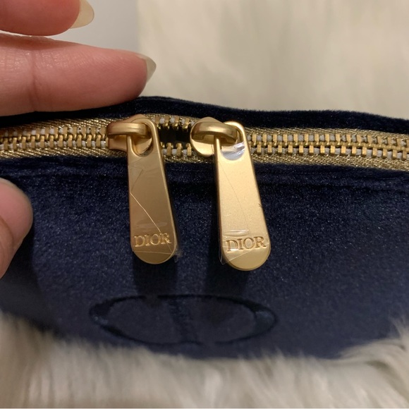 NIB Dior Velvet Pouch + New Pink Lip Glow Color Reviver Balm - Picture 5 of 11